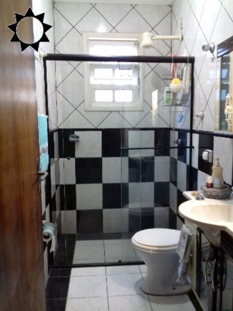 Chácara à venda com 3 quartos, 300m² - Foto 1