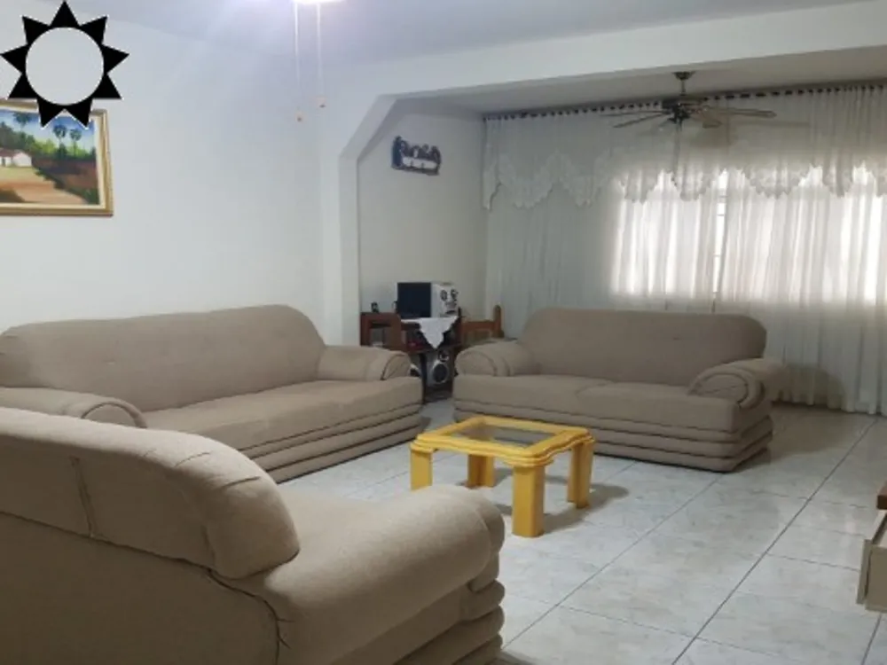 Casa, 4 quartos, 246 m² - Foto 2