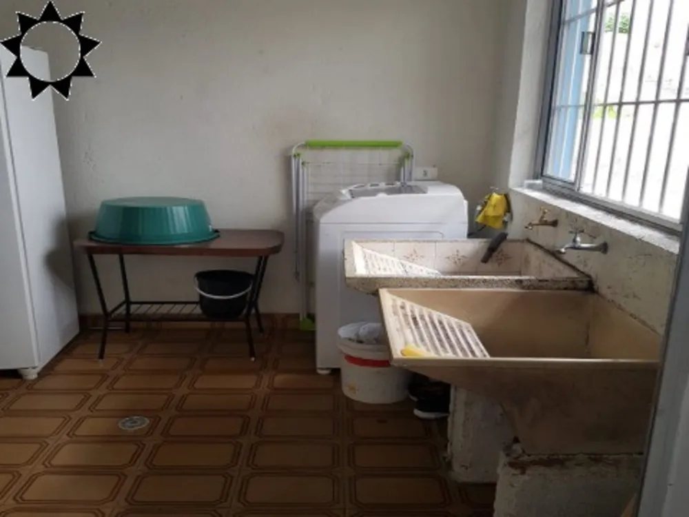 Casa, 4 quartos, 246 m² - Foto 1
