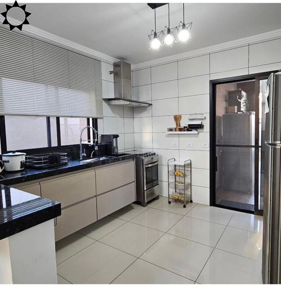 Casa à venda com 3 quartos, 143m² - Foto 4