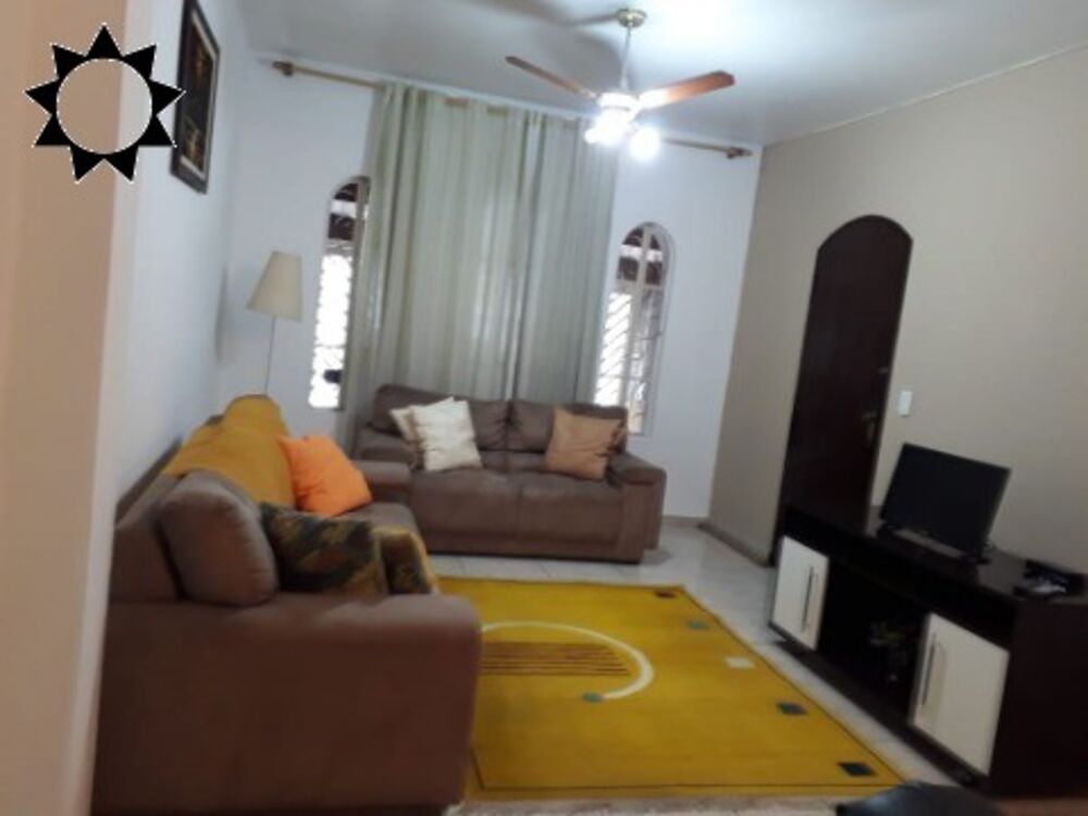 Casa, 3 quartos, 180 m² - Foto 1