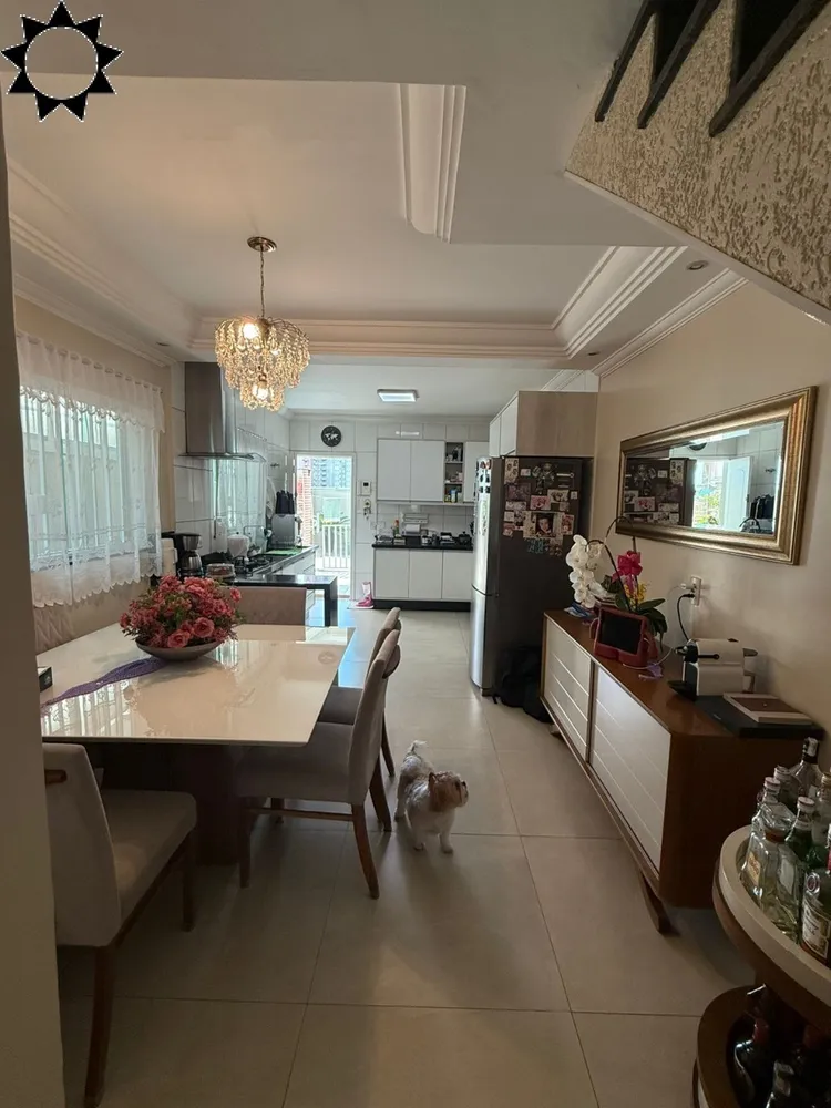 Casa, 3 quartos, 217 m² - Foto 5