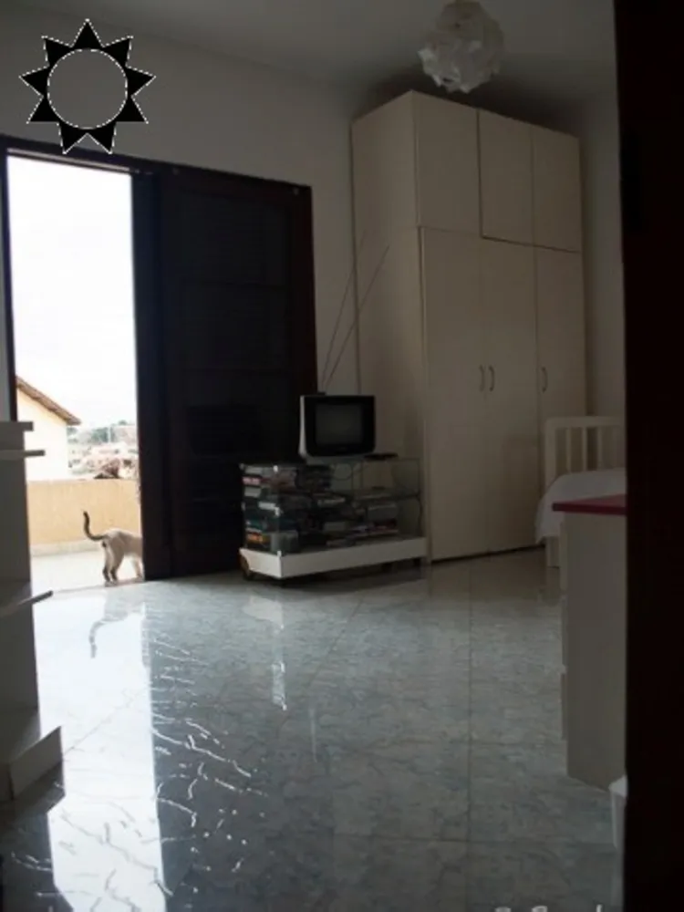 Casa, 4 quartos, 250 m² - Foto 3