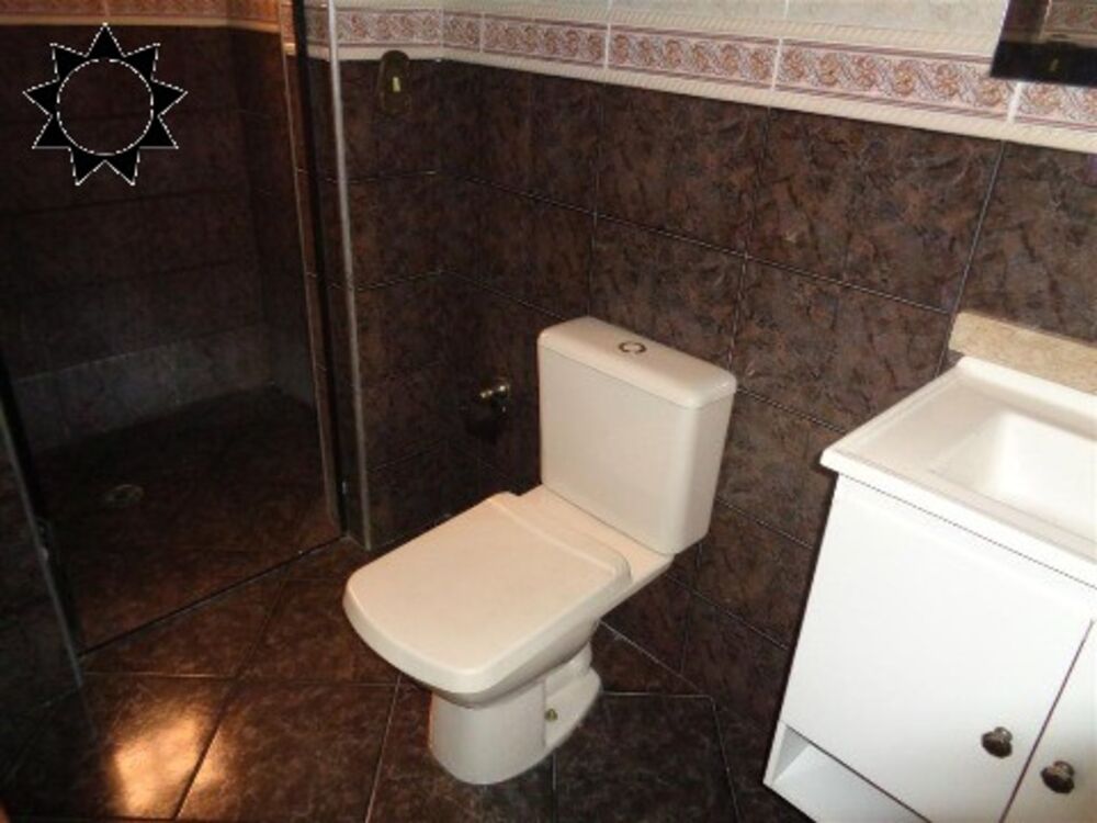 Casa para alugar com 3 quartos, 200m² - Foto 15