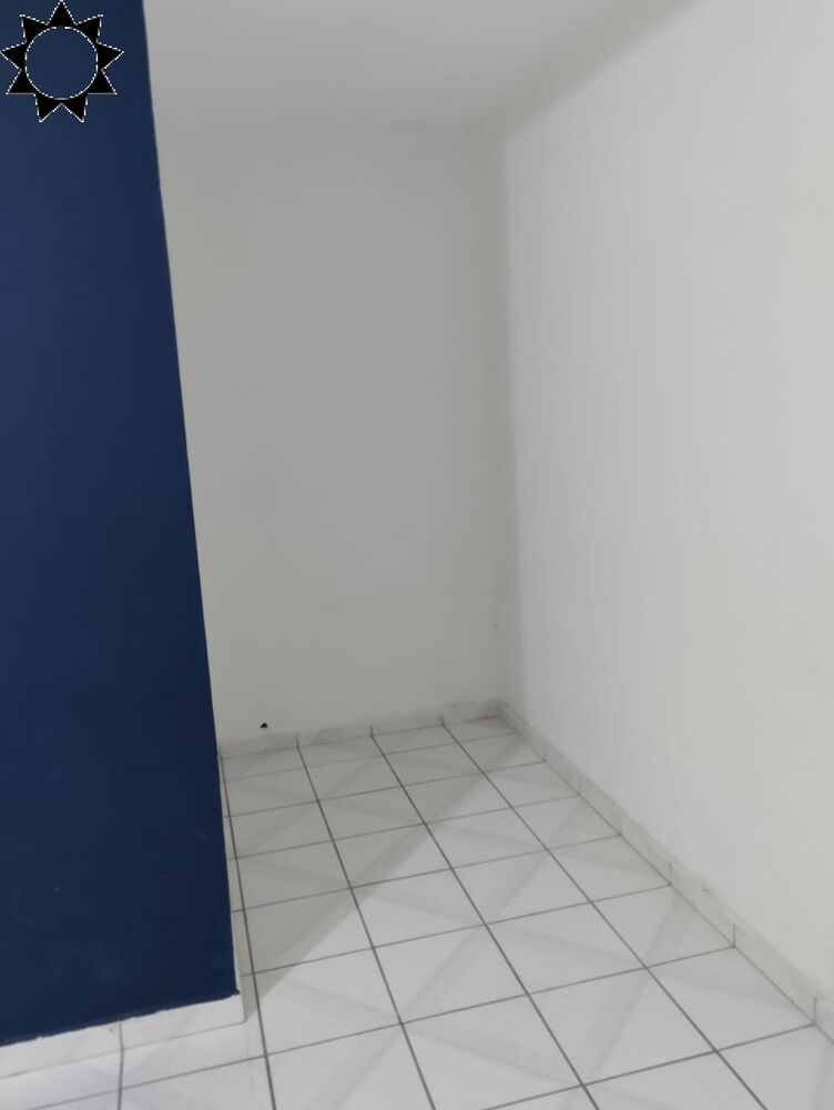 Casa para alugar com 4 quartos, 200m² - Foto 5