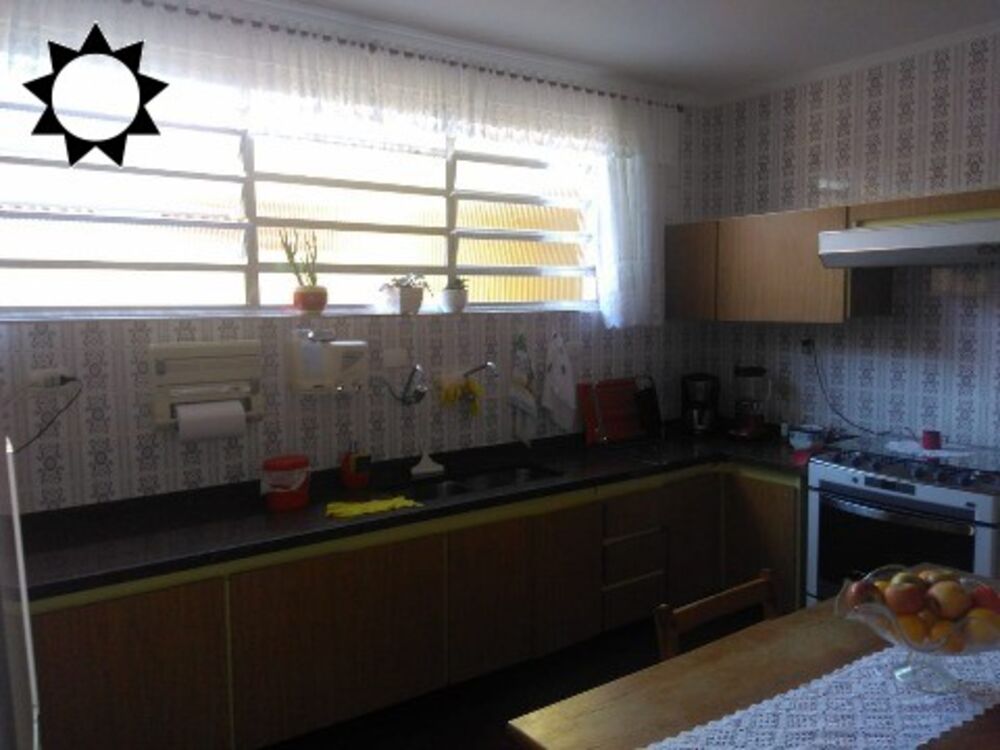 Casa à venda com 3 quartos, 176m² - Foto 3