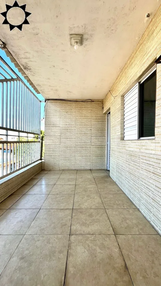 Casa, 4 quartos, 221 m² - Foto 1