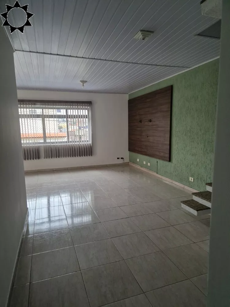 Casa à venda com 3 quartos, 250m² - Foto 1