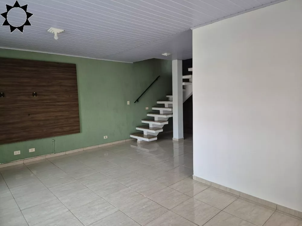 Casa à venda com 3 quartos, 250m² - Foto 3