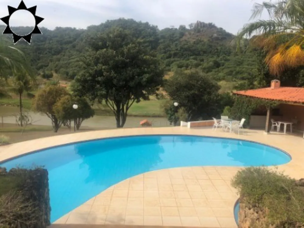 Chácara, 3 quartos, 426 m² - Foto 1