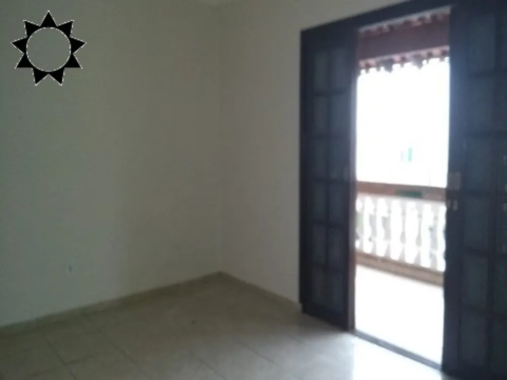Casa, 3 quartos, 225 m² - Foto 2
