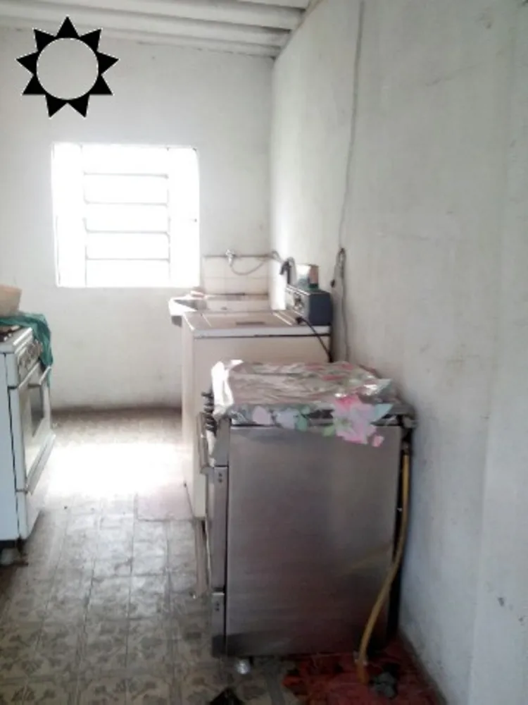 Casa, 2 quartos, 200 m² - Foto 2