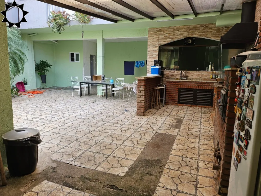 Casa, 3 quartos, 180 m² - Foto 2