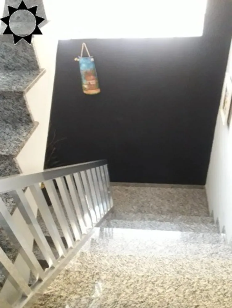 Casa, 4 quartos, 240 m² - Foto 2