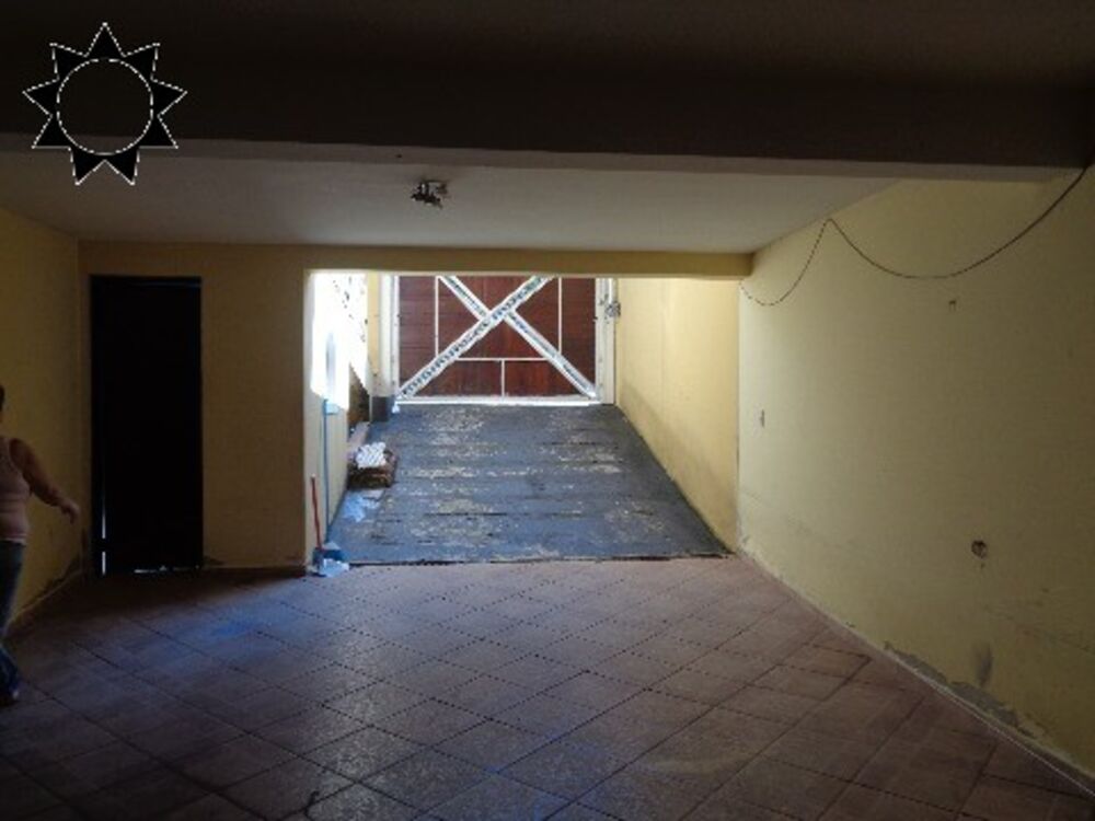 Casa à venda com 4 quartos, 320m² - Foto 18