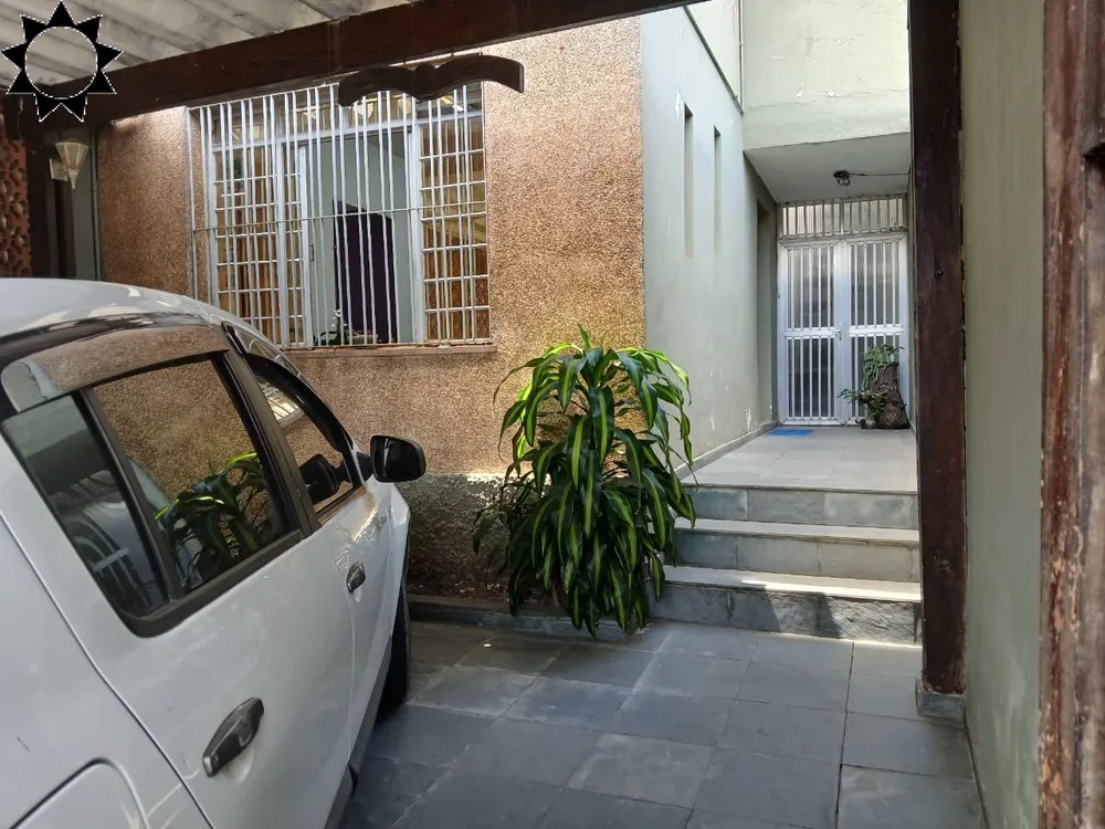 Casa, 3 quartos, 197 m² - Foto 1