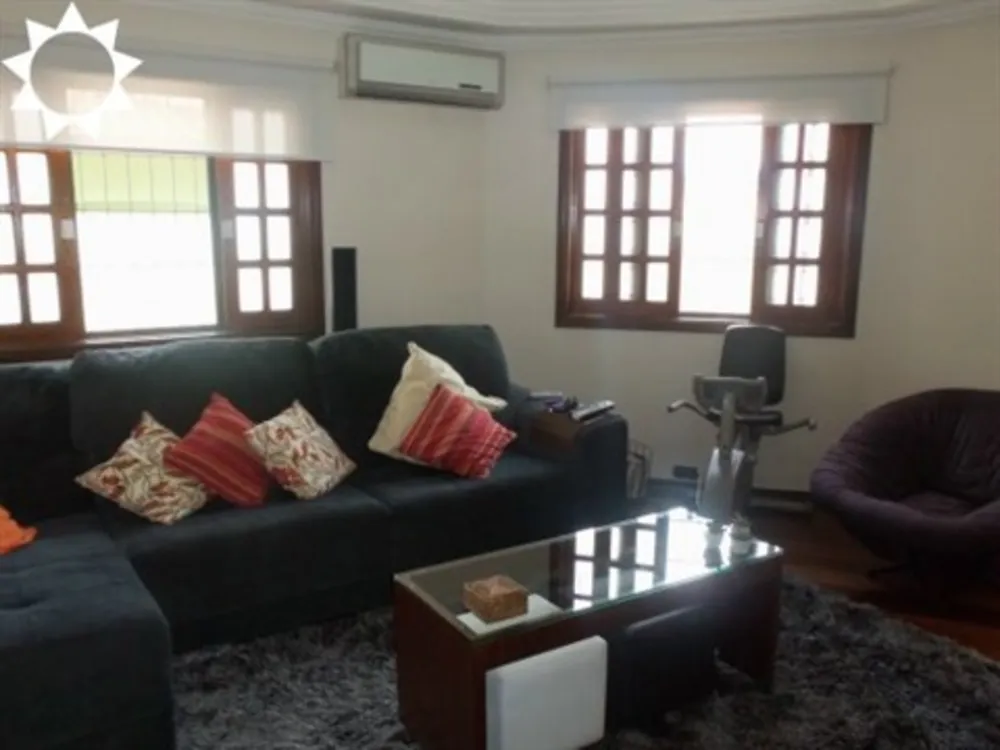 Casa, 3 quartos, 230 m² - Foto 2