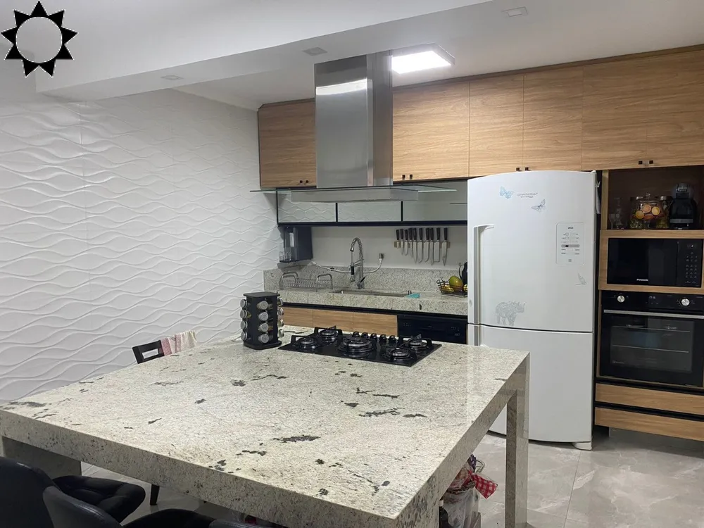 Casa, 3 quartos, 186 m² - Foto 1