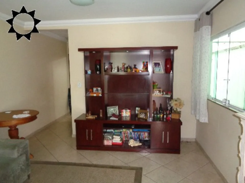 Casa, 3 quartos, 190 m² - Foto 1