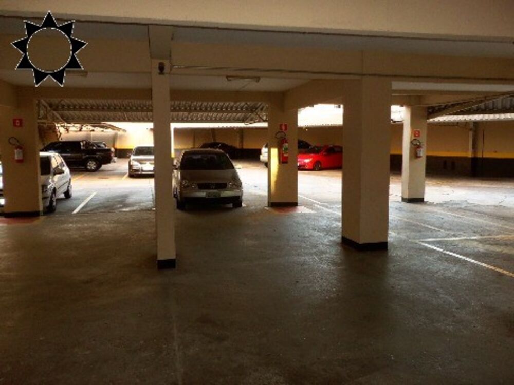 Apartamento à venda com 2 quartos, 68m² - Foto 1