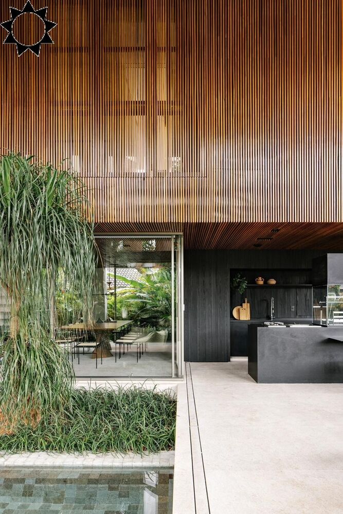 Casa à venda com 4 quartos, 721m² - Foto 1