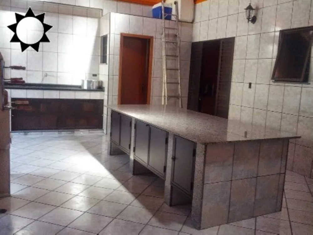 Prédio Inteiro à venda com 5 quartos, 600m² - Foto 11