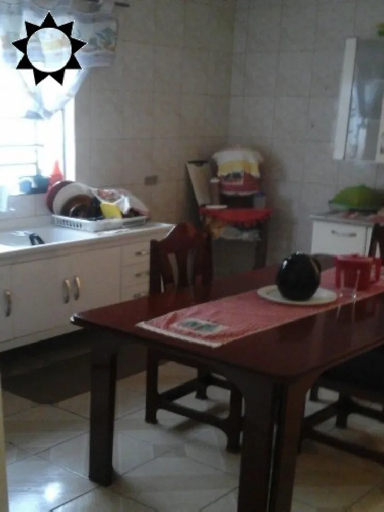 Casa, 3 quartos, 220 m² - Foto 2