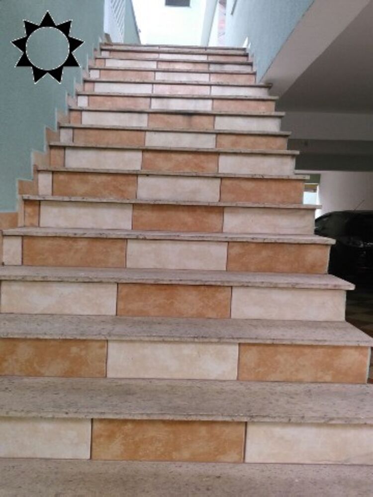 Casa à venda com 3 quartos, 340m² - Foto 2