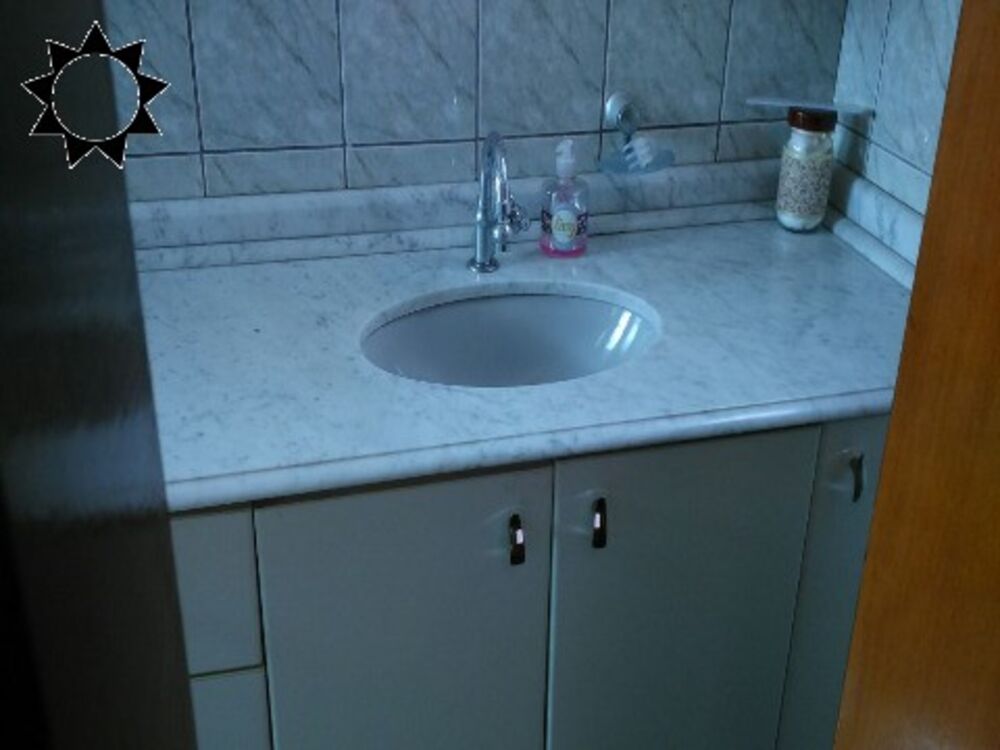 Casa à venda com 3 quartos, 340m² - Foto 8