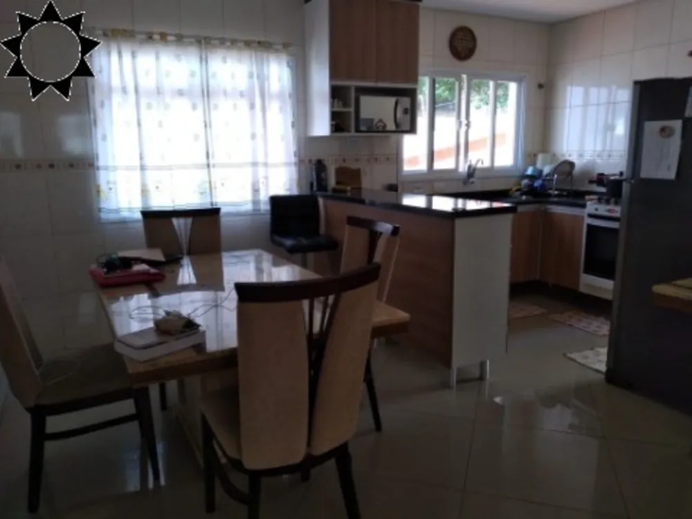 Casa, 3 quartos, 340 m² - Foto 1