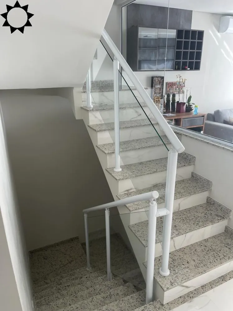 Casa, 3 quartos, 201 m² - Foto 1
