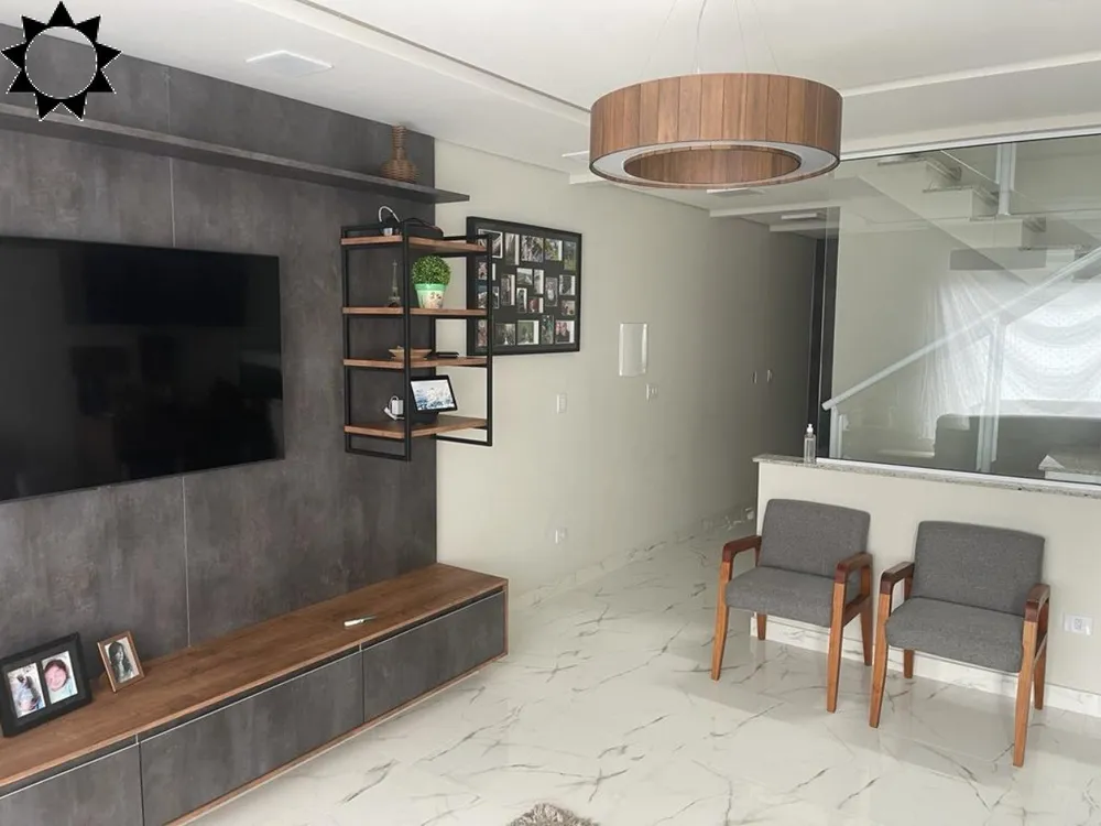 Casa, 3 quartos, 201 m² - Foto 2