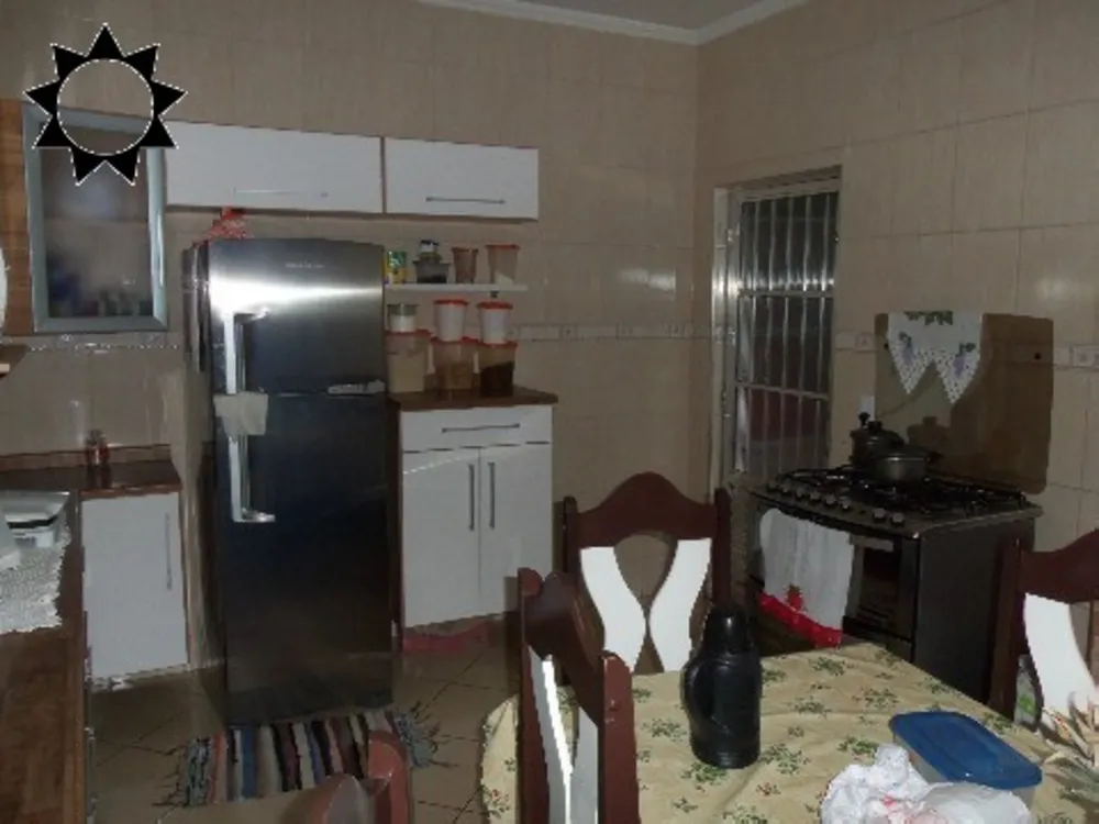 Casa, 3 quartos, 250 m² - Foto 1
