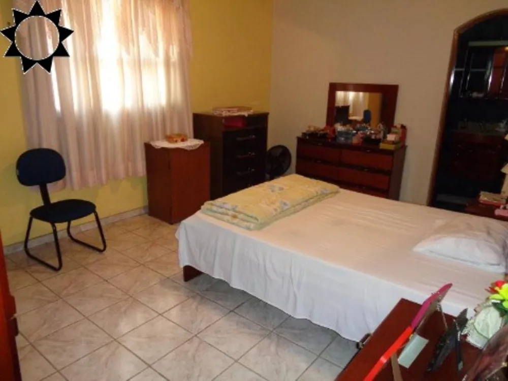 Casa, 3 quartos, 241 m² - Foto 12
