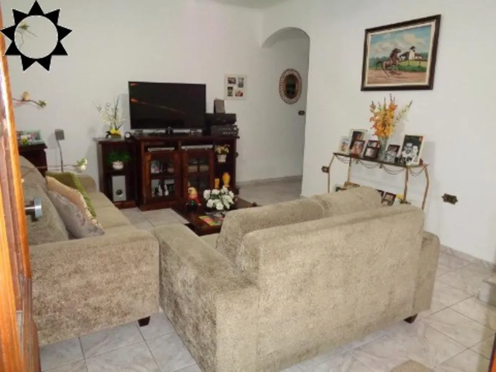 Casa, 3 quartos, 241 m² - Foto 3