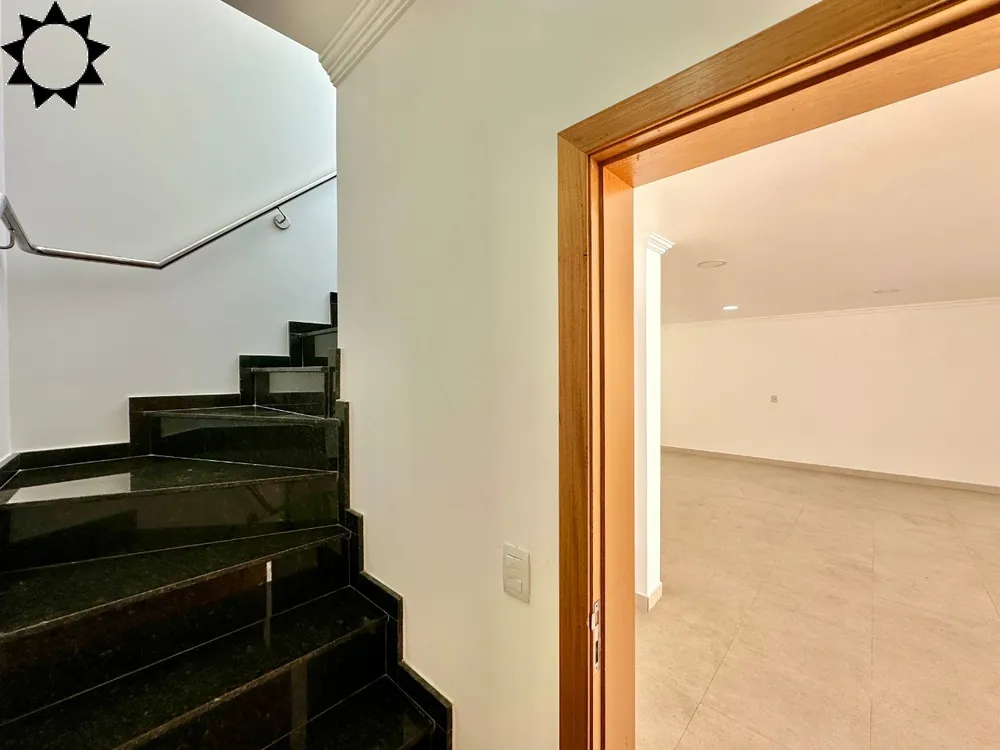 Casa, 5 quartos, 442 m² - Foto 1