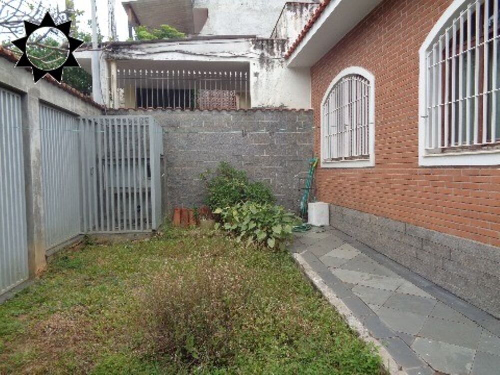 Casa à venda com 2 quartos, 120m² - Foto 3
