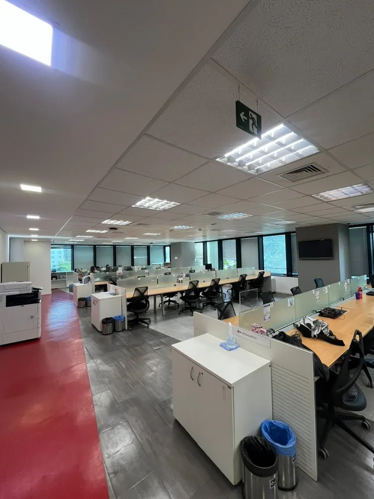 Prédio Inteiro, 4093 m² - Foto 1
