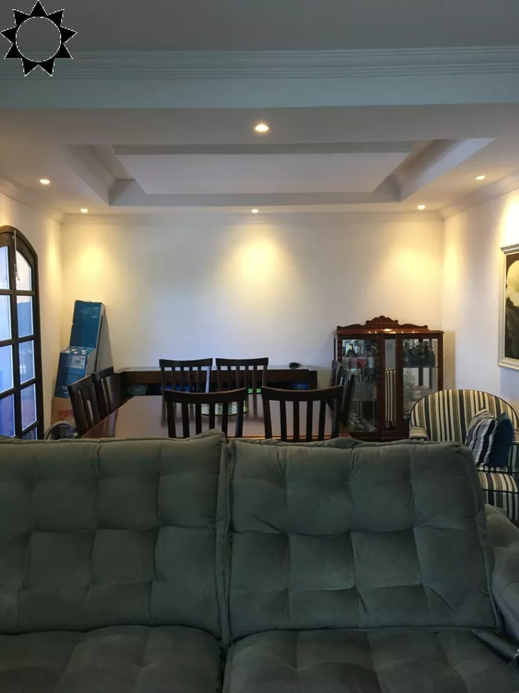 Casa, 5 quartos, 238 m² - Foto 1