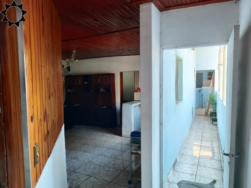 Casa, 1 quarto, 248 m² - Foto 2
