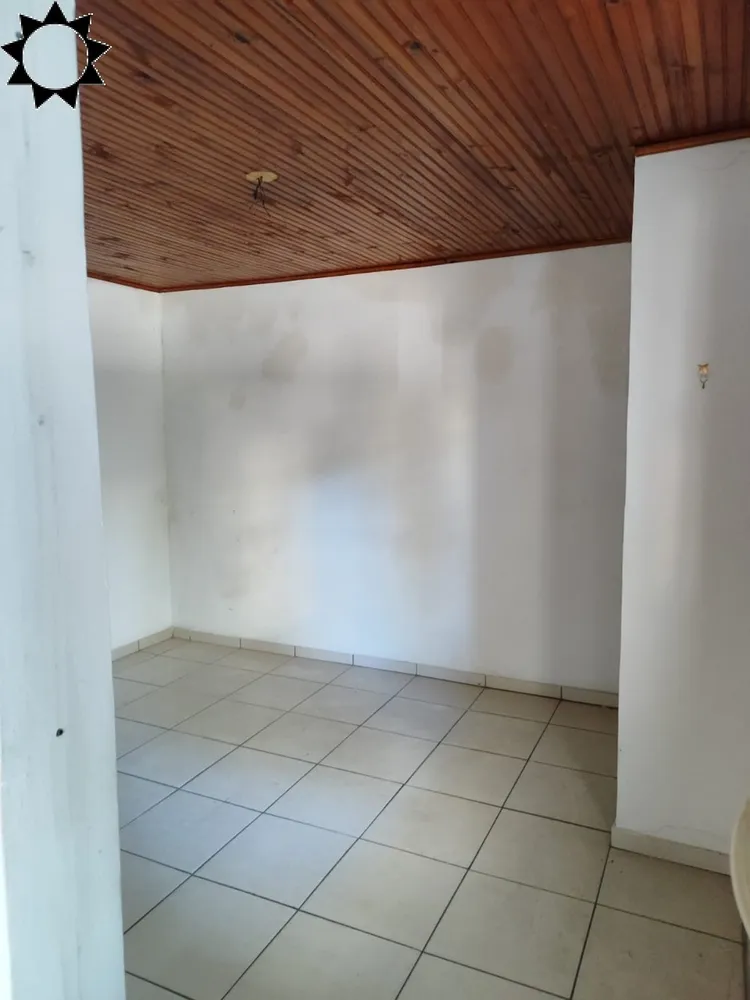 Casa, 1 quarto, 248 m² - Foto 4