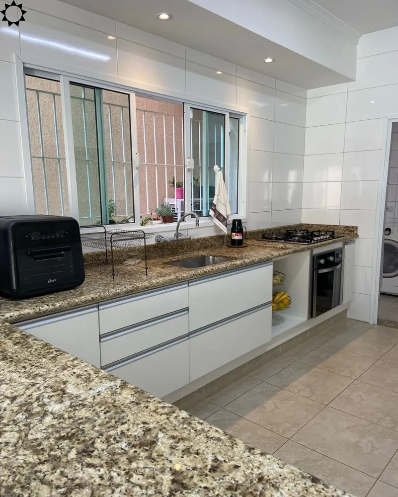 Casa, 3 quartos, 240 m² - Foto 3