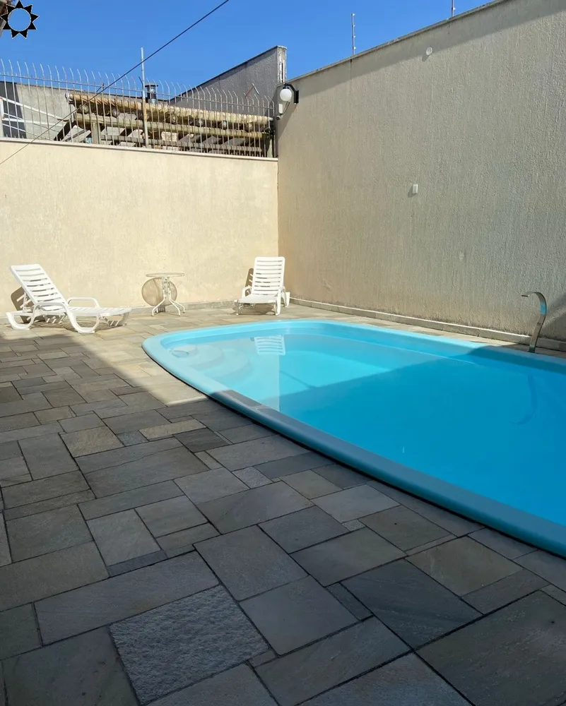 Casa, 3 quartos, 240 m² - Foto 2