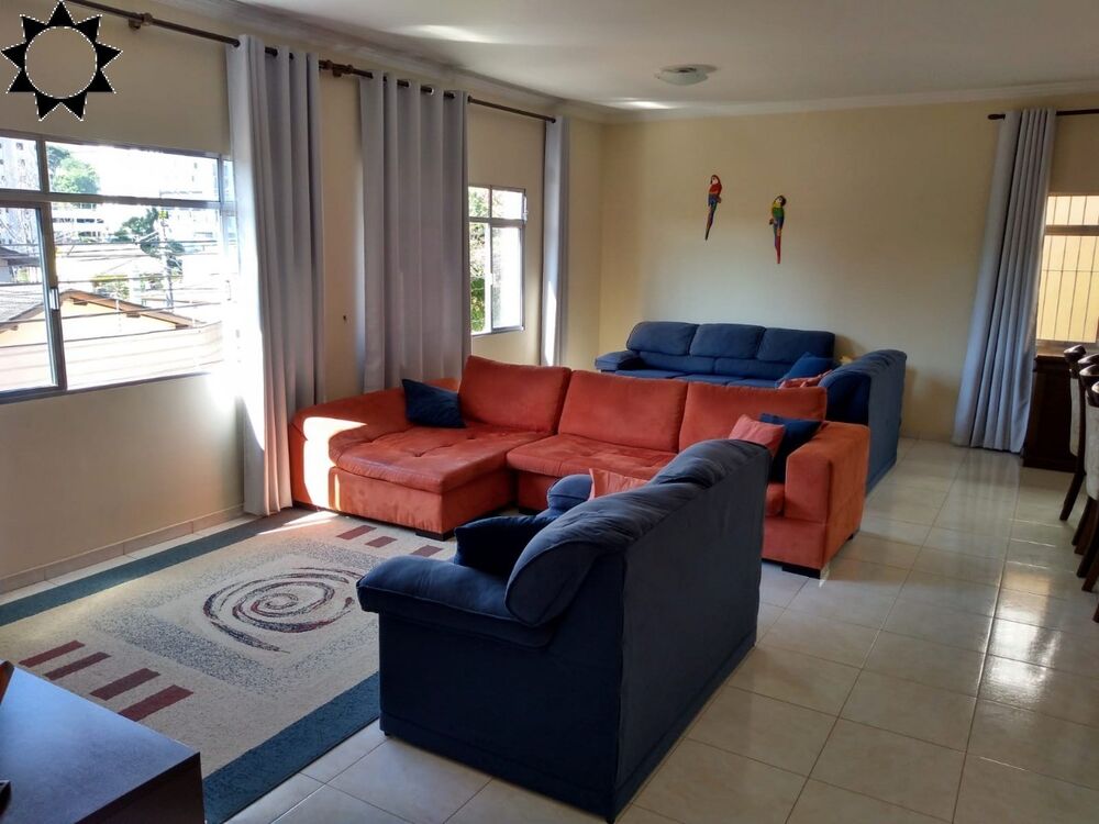 Casa, 3 quartos, 230 m² - Foto 1