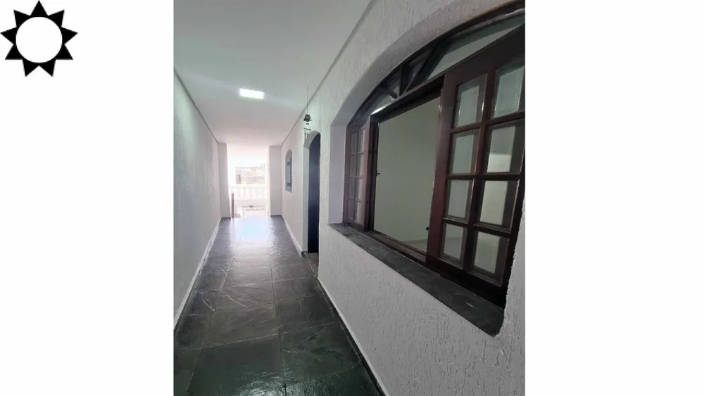 Casa, 3 quartos, 252 m² - Foto 4
