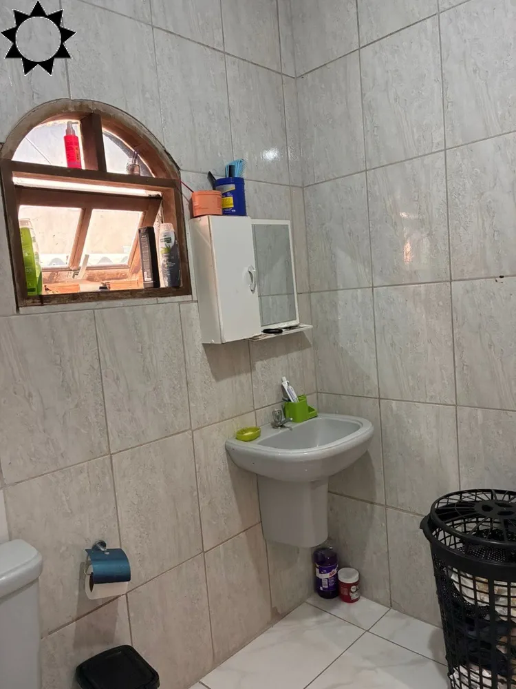 Casa, 6 quartos, 90 m² - Foto 1