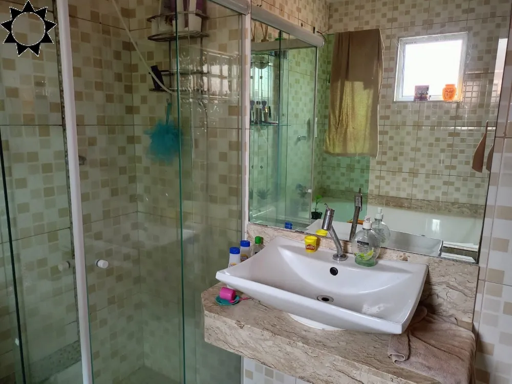 Casa, 4 quartos, 136 m² - Foto 1
