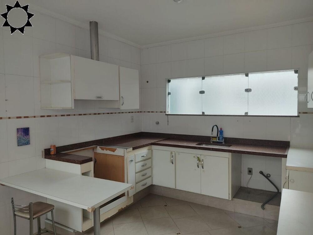 Apartamento à venda e aluguel com 3 quartos, 180m² - Foto 5