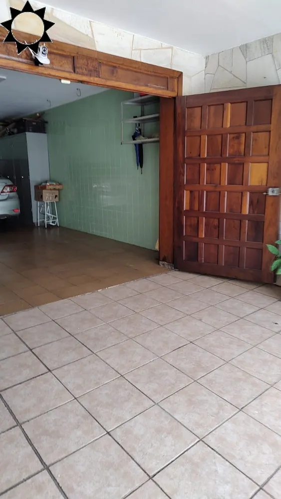 Casa, 3 quartos, 194 m² - Foto 1
