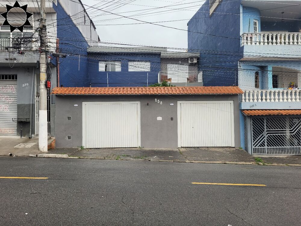 Casa à venda e aluguel com 3 quartos, 165m² - Foto 3
